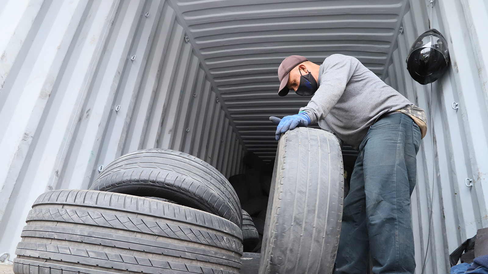 Foto: entrega de llantas_SDA